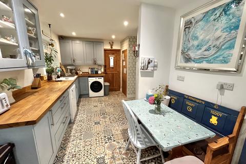 10 Normandy Avenue, Watchet, TA23 0TU