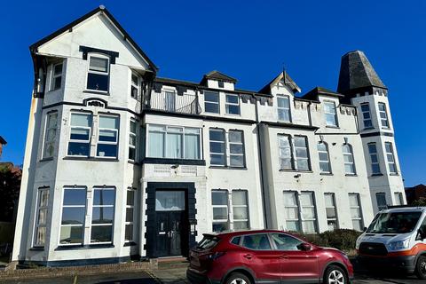 2 bedroom flat for sale, Southport PR9