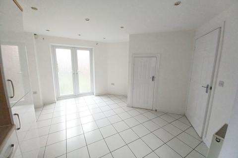 3 bedroom detached house to rent - Lilac Court, Leeds, West Yorkshire, LS14
