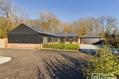 4 bedroom detached house for sale, Broomhills Chase, Little Burstead, Billericay