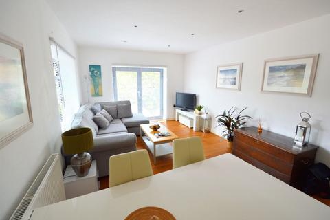 2 bedroom apartment for sale, Barnstaple Road, Southend-On-Sea, SS1