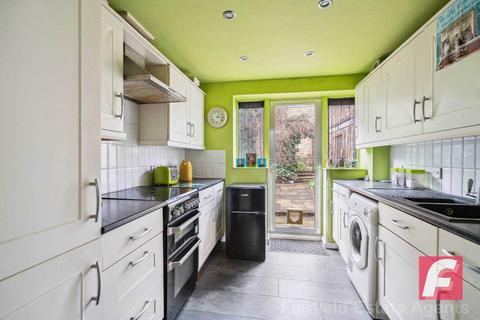 3 bedroom link detached house for sale, By The Wood, Carpenders Park