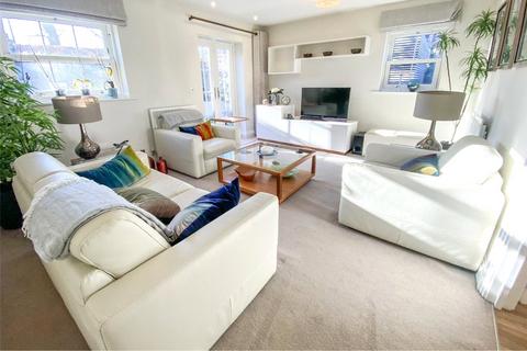 4 Monachus Row, Hartley Wintney, Hook, RG27 8DA