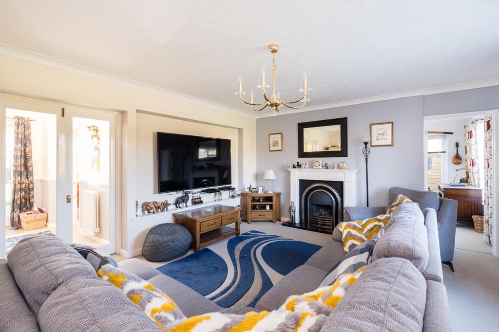 Sutton St. Nicholas HR1 4 bed detached bungalow for sale £600,000