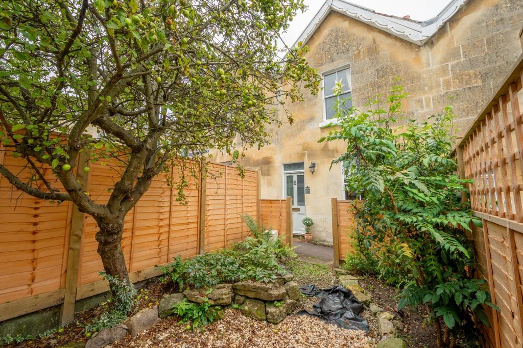 Larkhall Terrace, Bath BA1 2 bed house for sale £400,000