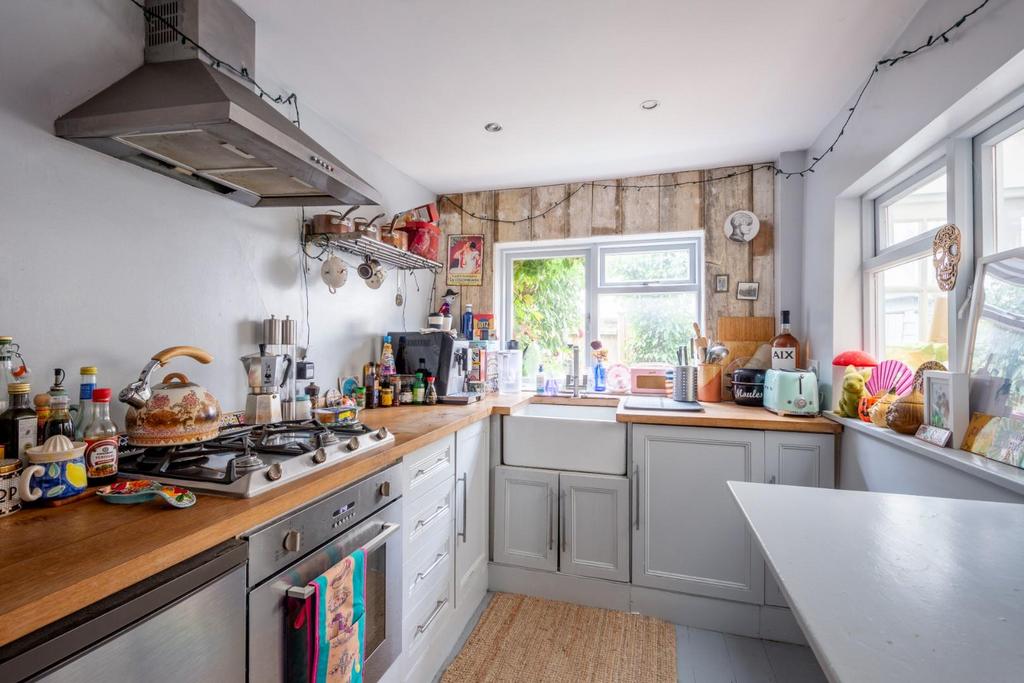 13 Larkhall Terrace BA1 6 RZ-10.jpg