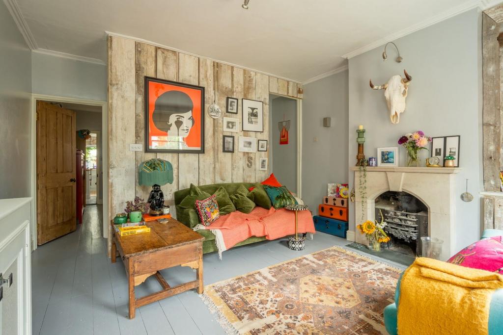 13 Larkhall Terrace BA1 6 RZ-6.jpg