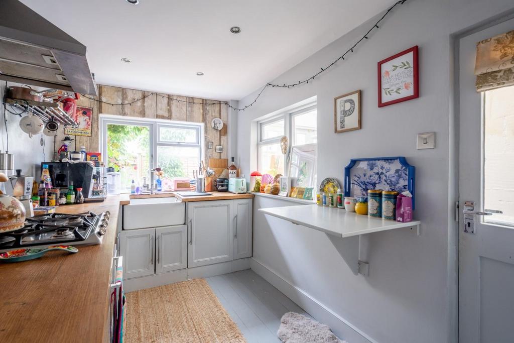 13 Larkhall Terrace BA1 6 RZ-9.jpg