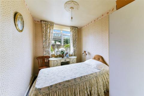 3 bedroom bungalow for sale, Beanacre Close, Osborne Road, London, E9