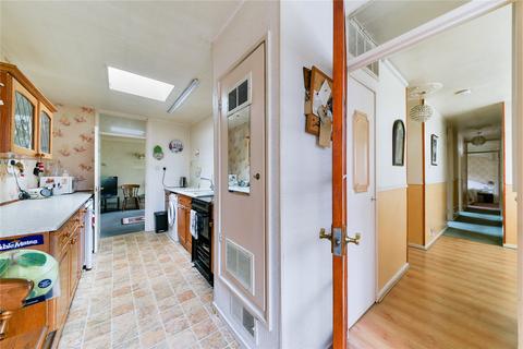 11 Beanacre Close, London, E9 5JY
