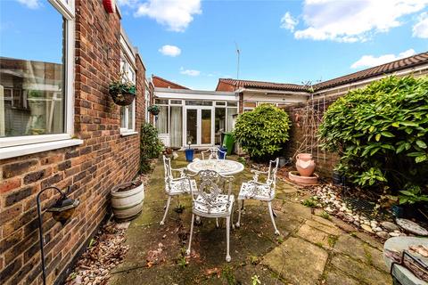 11 Beanacre Close, London, E9 5JY