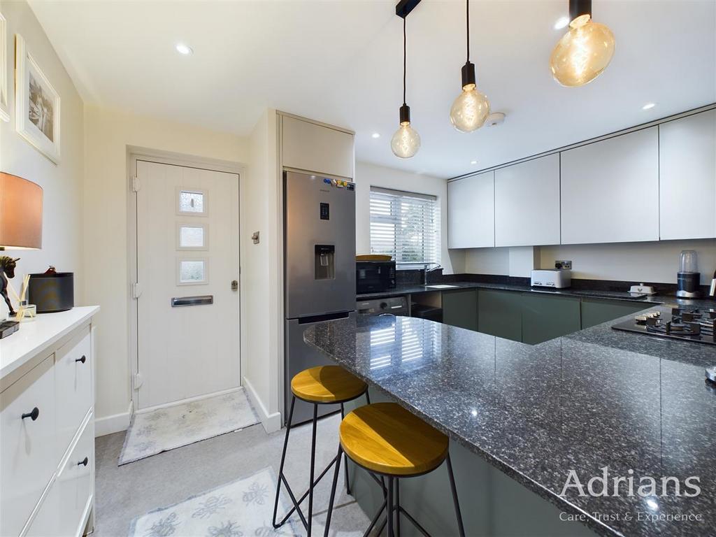 Kitchen /