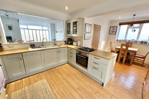 15 Brendon Road, Watchet, TA23 0AU