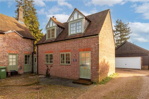 1 bedroom detached house to rent, Pedley Hill, Studham, Dunstable, Bedfordshire