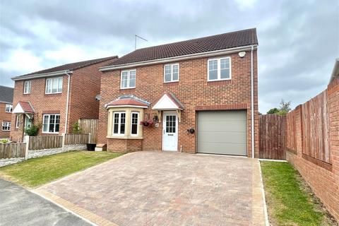 4 bedroom detached house for sale, Champany Fields, Dodworth, Barnsley, S75 3TY