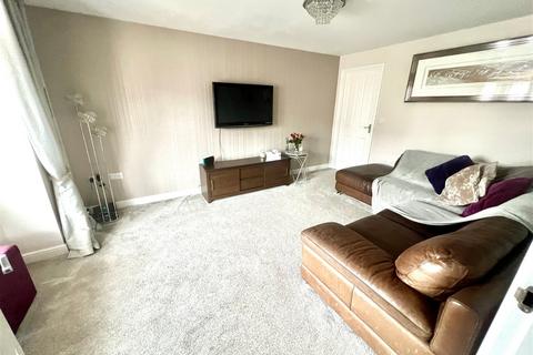 4 bedroom detached house for sale, Champany Fields, Dodworth, Barnsley, S75 3TY