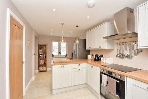 2 bedroom detached house for sale, Doggetts Row, Isle Of Grain, Rochester, Kent