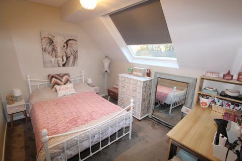 3 Canada Fields, Lutterworth, LE17 4NB