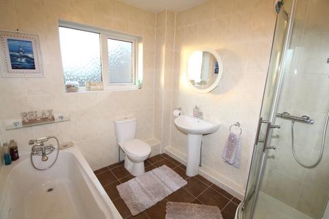 3 Canada Fields, Lutterworth, LE17 4NB