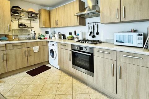 2 bedroom apartment for sale, Fairfield Road, Yiewsley, West Drayton