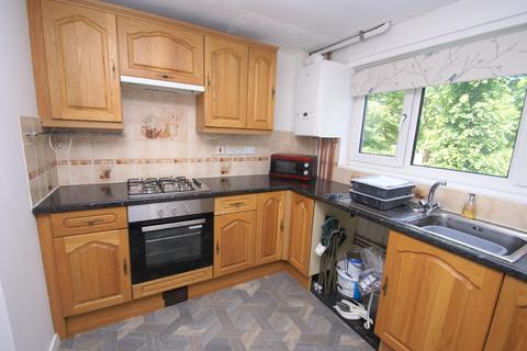 3 bedroom flat to rent, Acre Court, Andover, SP10