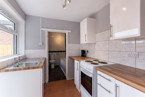 1 bedroom flat for sale, Station Street, PE21
