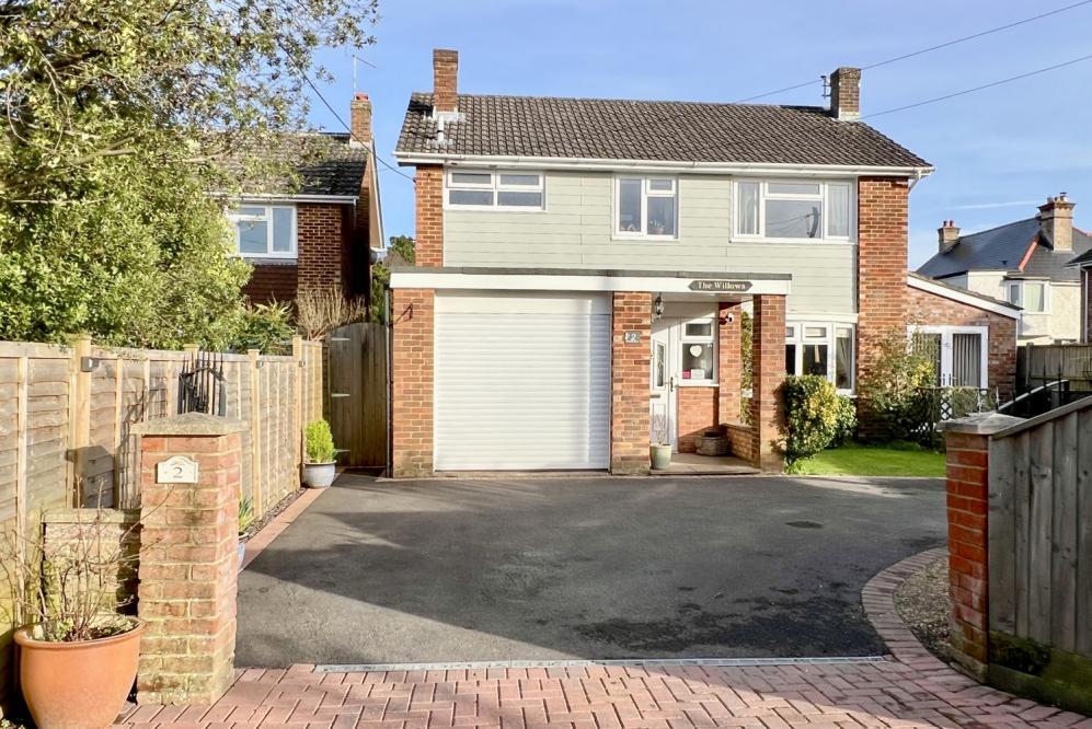 Westbury Road, Ringwood, BH24 1PG 4 bed detached house for sale £620,000