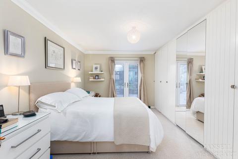 8 Bakers Lane, Lingfield, RH7 6HD