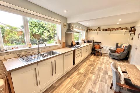 18 Half Acre, Williton, Taunton, TA4 4NX