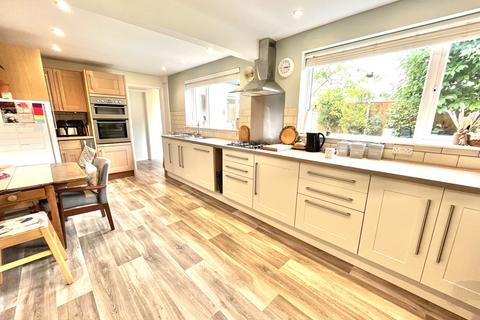 18 Half Acre, Williton, Taunton, TA4 4NX