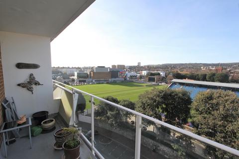 3 bedroom apartment for sale, Blackwater Road, Eastbourne BN21