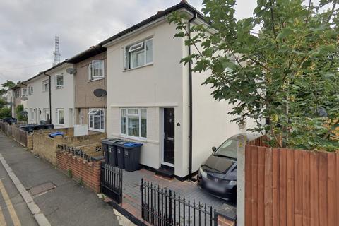 3 bedroom end of terrace house for sale, Pear Tree Close,  Mitcham, CR4