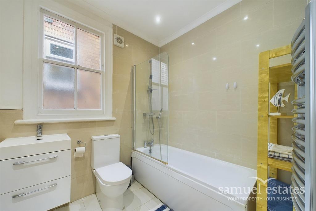 Bathroom2