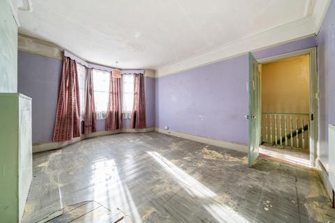 36 Melbourne Road, London, SW19 3BA
