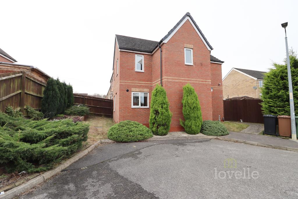 Epsom Road, Lincoln LN6 3 bed detached house for sale £210,000