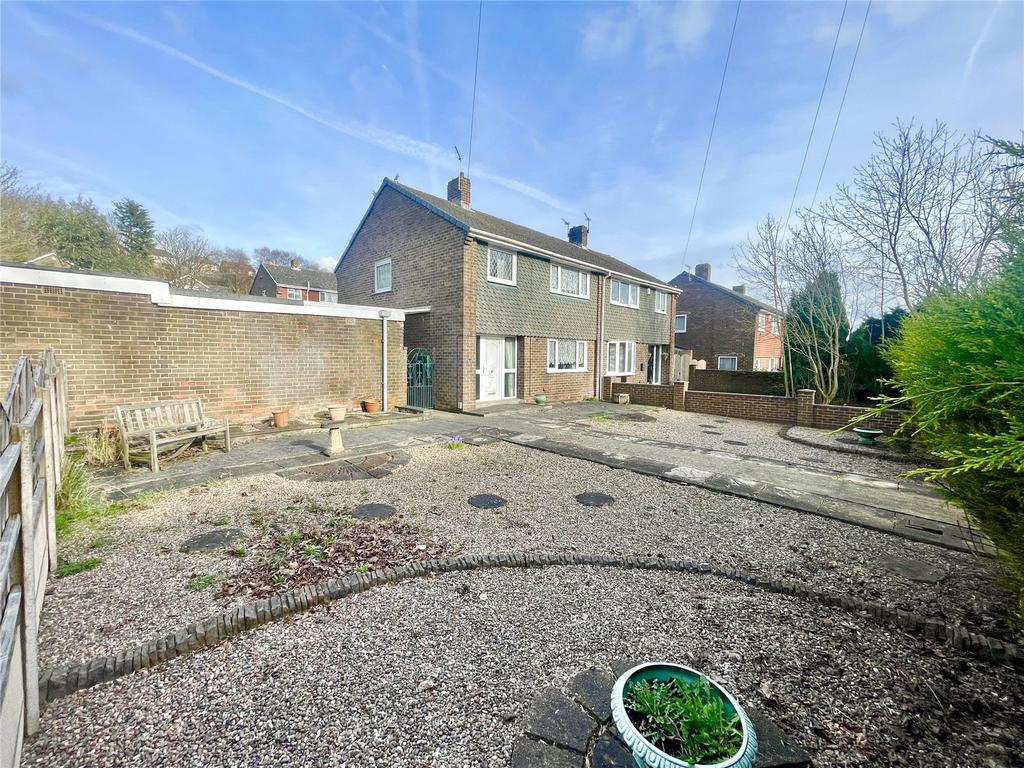 Rotherham Road, Monk Bretton, S71 3 bed semidetached house for sale