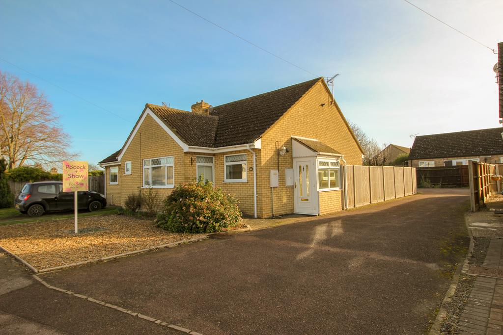 Ness Road, Burwell 2 bed semidetached bungalow for sale £255,000