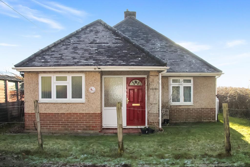 Wickham, Hampshire 3 bed detached bungalow for sale £495,000