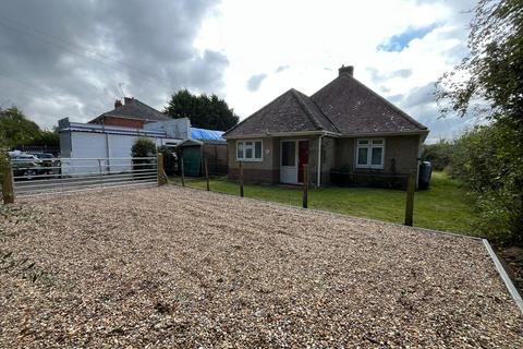 3 bedroom detached bungalow for sale, Wickham, Hampshire