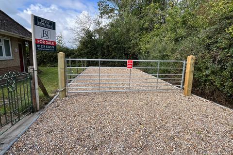 3 bedroom detached bungalow for sale, Wickham, Hampshire