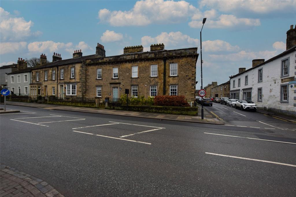 Teesdale House, Galgate, Barnard Castle, Durham, DL12 2 bed apartment
