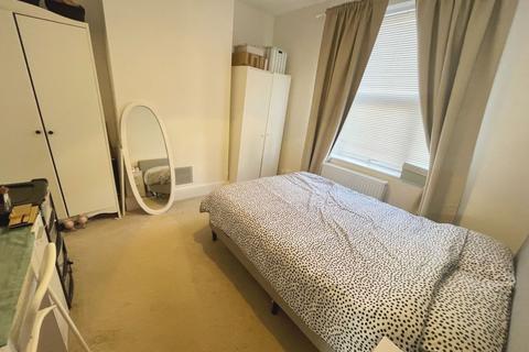 2 bedroom flat for sale - Colwyn Road, The Mounts, Northampton NN1 3PX