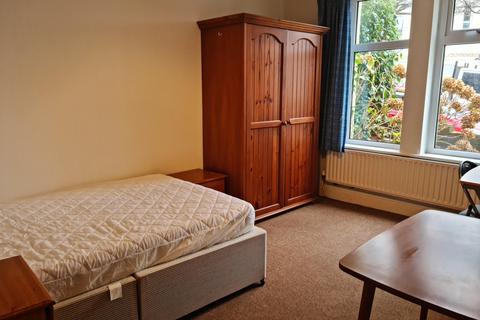 undefined, Large 4 Bed Student House