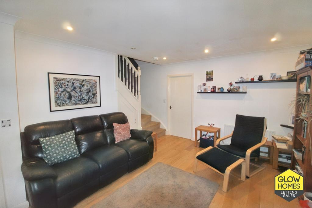 Broomhill Court, Kilwinning KA13 3 bed semidetached house for sale £