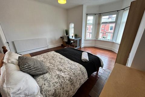 4 bedroom house share to rent, Liverpool Street, Salford,
