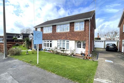 3 bedroom semi-detached house for sale - Champion Close, Stanford-le-Hope, Essex, SS17