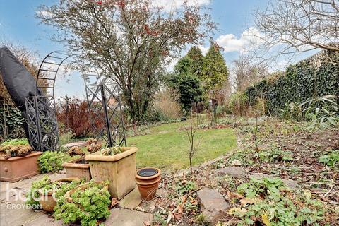 18 Waddon Way, Croydon, CR0 4HU