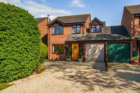 4 bedroom house for sale, Clifden Road, Worminghall, Buckinghamshire, HP18