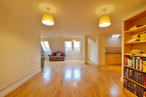 3 bedroom apartment to rent, Royal Parade, Elmdale Road, Clifton