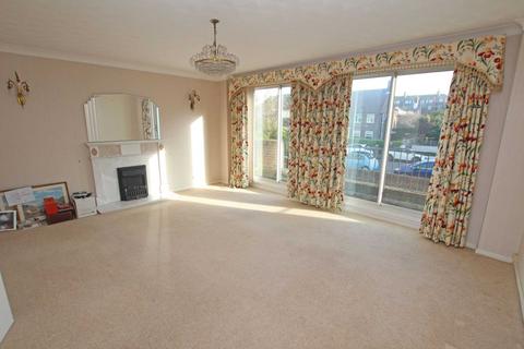 4 bedroom terraced house for sale, Hardwick Road, Eastbourne, BN21 4NY